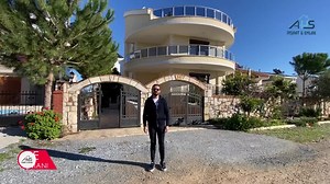 381K views · 1.5K reactions | SATILDI 3.850.000 TL www.ahsemlakinsaat.com Didim Altınkum Sahiline Yakın 4+1 havuzlu Kapalı otoparkı olan Kaloriferli lüks villa AHS İNŞAAT EMLAK +90505 878 11 44 | Ahsinsaatemlak | Facebook