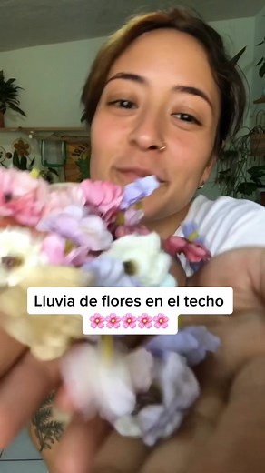 Lluvia de flores: Decora tu techo con alegría 🌸