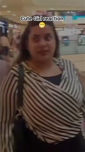 WHEN BODYBUILDER ENTER A MALL-Amazing Girl Reaction😍🔥 || Epic Reaction#shorts