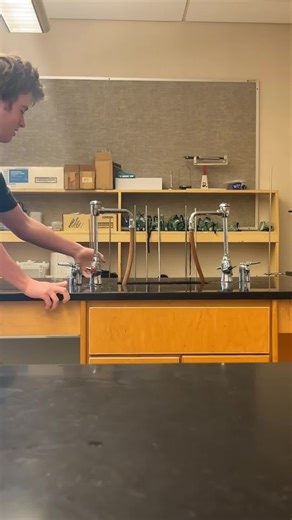 people genuinely do anything but chem in chem class #fyp #funny #viral #zyxcba #chemistry