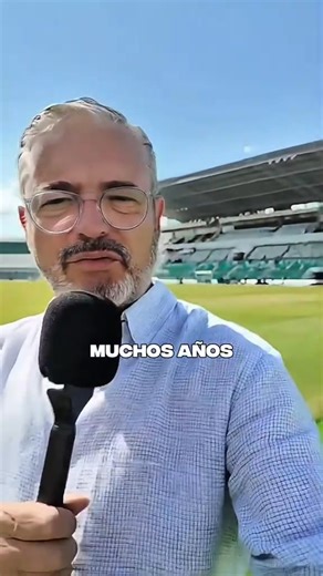 “Un estadio sin acabar y 35 grados”: periodista mexicano critica el Tahuichi: "sí México pierde (contra Bolivia) sería una vergüenza" En la previa del partido amistoso entre Bolivia y México, el periodista Méx Gerardo Vásquez de León lanzó duras críticas y advirtió que una eventual derrota del combinado azteca ante la Verde representaría una “vergüenza”, tomando en cuenta el contexto deportivo de ambos seleccionados y las condiciones del escenario donde se disputará el encuentro. Durante su anál