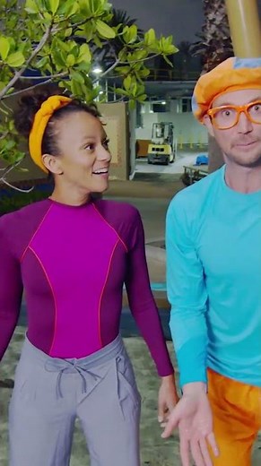 Petting Sharks Adventure 🦈 Learning About Shark Skin with Blippi and Meekah #Sharks #AnimalFacts
