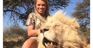 Kendall Jones: The hunting cheerleader (VIDEO)