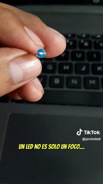 Descubre qué hay dentro de un LED azul