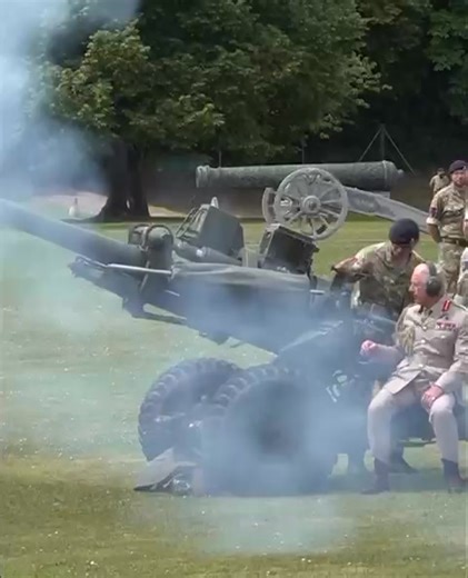 656K views · 9.7K reactions | The King has visited the Royal Regiment...