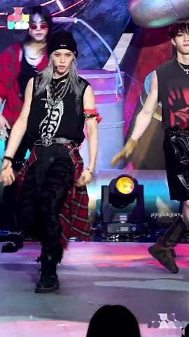 Stray Kids 필릭스 Felix Lee on Instagram: "[highlight] “Chk Chk Boom” Felix fancam (Music Core Comeback Stage) 🎥❤️‍🔥 240720 Music Core “Chk Chk Boom” Felix fancam Stray Kids (2024) _____ tags: #StrayKids #스트레이키즈 #필릭스 #이용복 #Felix #I_N #Seungmin #HAN #Hyunjin #Changbin #LeeKnow #Bangchan #SKZ #Stay #LoveStay #FelixLee #LeeYongBok #YongBok #スキズ #フィリックス #ストレイキッズ #JYP #ATE #ChkChkBoom"