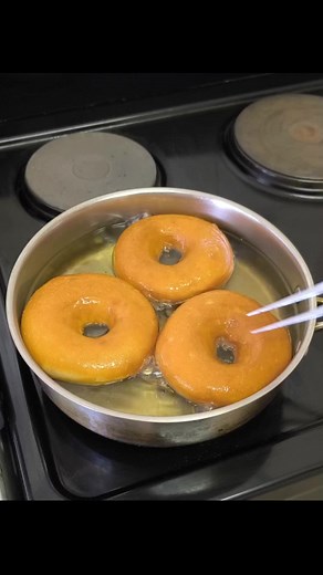 How to Make Homemade Doughnuts from Scratch