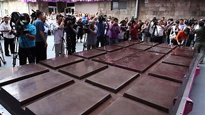 Armenians Create World’s Largest Chocolate Bar
