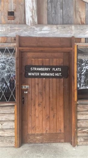 Santa traded his sleigh for a snowboard this year at Manning Park Resort! 🏂 We hosted him for an epic day at the Alpine Hill. Santa loves to carve through the winter wonderland and spread holiday cheer on the slopes! 🎅❄️ #ManningPark #WinterAdventure #SnowTimeFun #FamilyTime #FamilyGetaway #HolidaySeason #NatureLovers #WinterWonderland ❄️🏂🌲 | Manning Park Resort