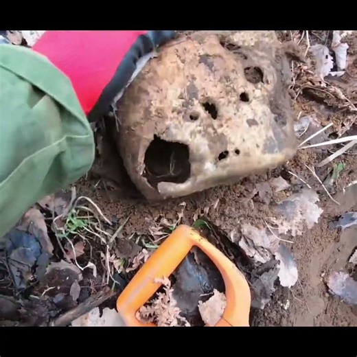 Ww2 relic hunting #ww2 #relic #metaldetector #usa #military