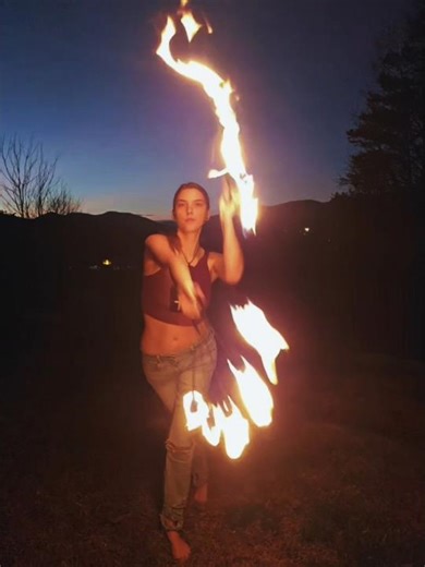 Fire Dance #firefans #firespinning #firedance