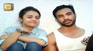 #Throwback to 2015 spa rehersal.Remenber Gopi fell off the building that episode got trp of 8 and entire week average 7 . A week before #Devoleena aka #Gopi bahu was admitted in the hospital and she came back to shoot hospital scenes. This was 2 days before the shoot of starparivar award where modi family was going to perform and devoleena came back to join the rehearsals #DevNa interview ... And none of them are in makeup look and natural look . #GoHem #Gopi #Ahem #Saathiya #SaathNibhanaSaathiy