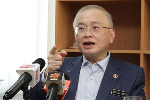 Mandatory EPF contributions for foreign workers the wrong move, says Dr Wee