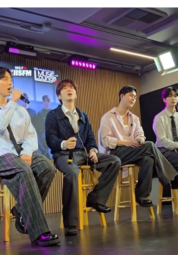 Before You Met Me is so hauntingly beautiful 😭😭 Their vocals are top tier. Please keep supporting the gift they created for us 🩵🩵 #MONSTAX #UNFOLD @몬스타엑스_MONSTA X 💗