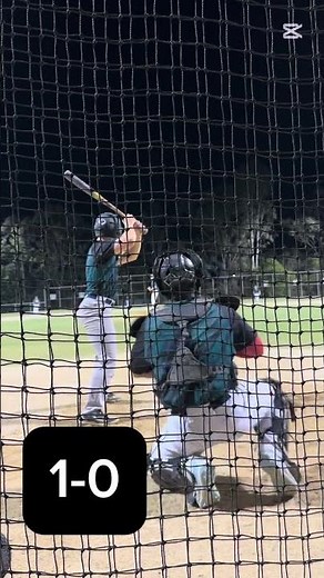 Hawks live abs. Uncle Sato vs Jimmy ⚾️⚾️⚾️