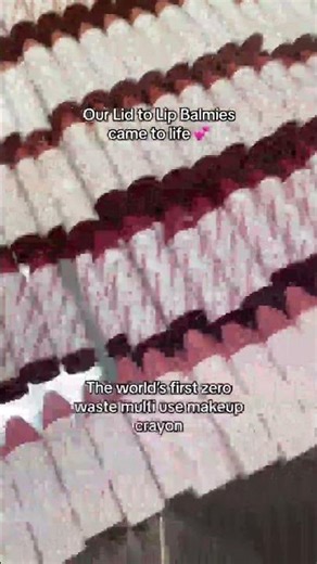 The story of the world’s fist zero waste makeup crayon - our zero waste Balmies 🌈✨ #cleanmakeup
