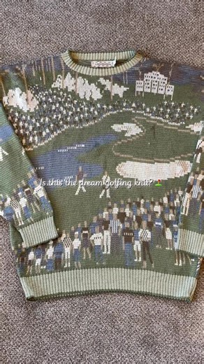 Have you ever seen a more iconic golfing jumper? #golf #golftok #golfing #golfswing #golflife