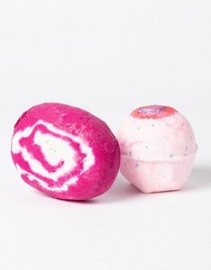 LUSH Big Hugs Bubble Bar and Bath Bomb Duo Set | ASOS