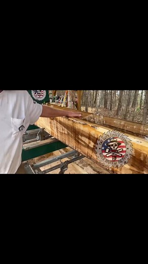 Cutting Spalted Red Oak #woodlandmills #oak #sawmilling #wood #woodcraft | Two Guys Timber Framing