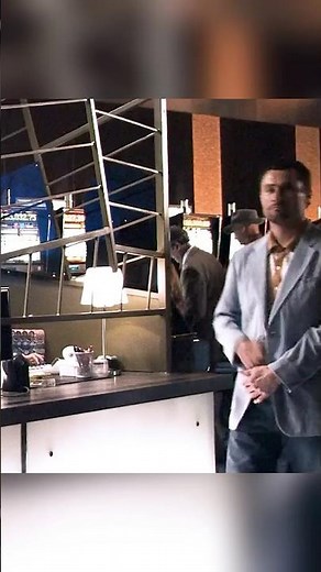 Cris Johnson's Two-Minute Future: The Casino Floor Stand-off | Next 2007 Movie Scene