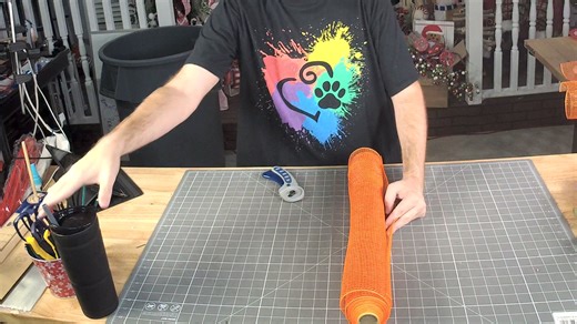 5.6K views · 78 reactions | Y'all join Damon as me makes a Hello Pumpkin Deco Mesh Wreath for fall. You can't go wrong with a fall wreath design like this! | DecoExchange | Facebook