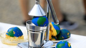 Earth Overshoot Day World: Seit 24. Juli schulden wir Menschen der Welt etwas | BR.de