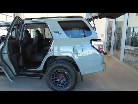 2022 Toyota 4Runner TRD Off-Road Premium 4x4 (Lunar Rock Exterior - Black Interior) 0039
