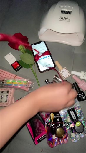 #💅🏻