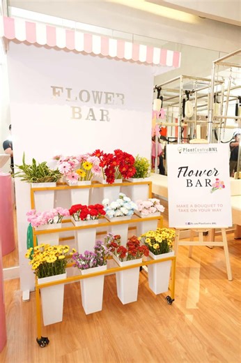 💐✨Make Your Event Unforgettable With a Flower Bar 💐 Elevate your celebration with a 𝗰𝘂𝘀𝘁𝗼𝗺 𝗙𝗹𝗼𝘄𝗲𝗿 𝗕𝗮𝗿—a crowd-favorite experience that adds beauty, creativity, and an instant photo-worthy moment to any event. 💐✨ From curated blooms to personalized arrangements, our flower bar brings a unique touch that your guests will love and remember. Whether you're hosting a grand opening, product launch, party, wedding, birthday, or debut, a flower bar instantly adds elegance, creativity, 