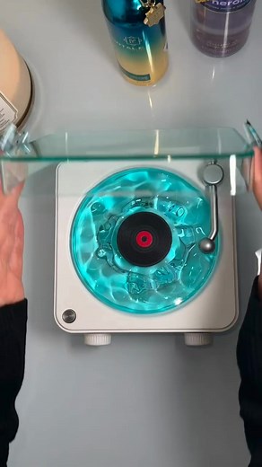 16 reactions | The gift everyone loves!Retro Vinyl Bluetooth Speaker | Making Life Easier | Facebook