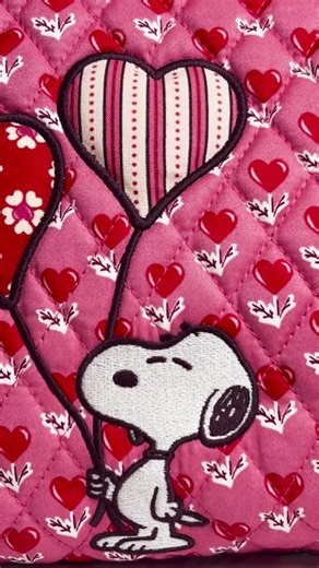 Vera Bradley Peanuts Valentine’s Edition Tote Review
