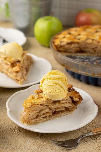 28K views · 163 reactions | Nálatok hogyan készül az almás pite?  Recept: https://www.nosalty.hu/recept/racsos-amerikai-almas-pite | Nosalty | Facebook