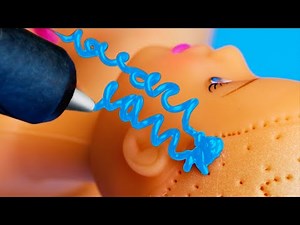 25 GLUE GUN AND 3D PEN HACKS || Easy DIY Doll Remakes