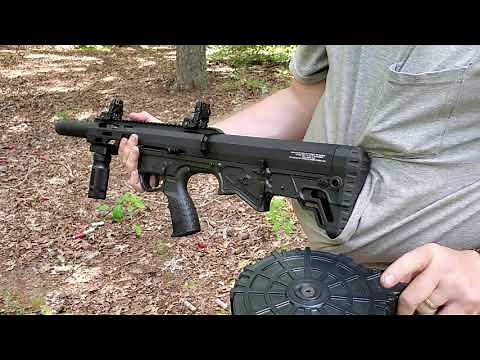 Bullpup GFY-1 shotgun with drum magazine