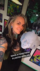 Down here we all float... including your plants 🌿🎈 Pennywise planter commission for one of my amazing customers! 🤡 #pennywise #youllfloattoo🎈 #billskarsgård #horrorlover #horrordecor #timelapse | Grim Wreath, LLC