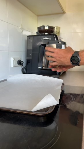 Needing a use for your used coffee grindings? Dry them out, add a few ingredients and you now have a exfoliating coffee scrub! - - - #tiktok ##xyzbca #trending #coffee #scrub #health #recycled #goldcoast #tiktokviral #scrub #clean #diy #diyproject #skincare #skincareroutine