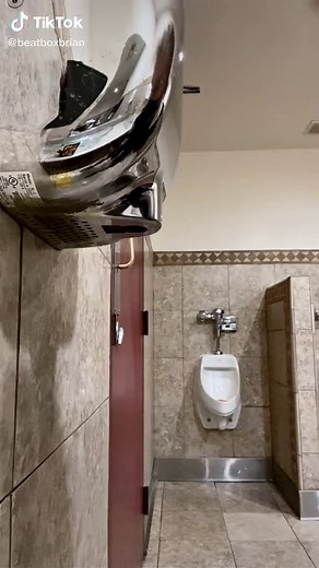 Cómo hacer un silbato de tren