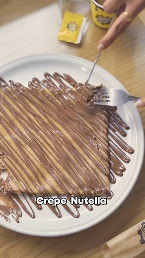 9.3K views · 24 reactions | Catch me on the run, but never without breakfast ‍♀️☀️ Passez votre commande par téléphone  ☎️ Menzah 8 : 55 558 494 ☎️ L’aouina : 94 888 398 ☎️ Ezzahra : 52 110 928 ☎️ Bardo : 22 622 508 ☎️ Sousse : 92 747 288 Menu  https://shorturl.at/lxG05 | Crêpes Factory | Facebook