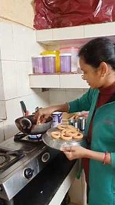 ఉడుకు చేగోడీలు అదిరిపోతాయి😋😋||srikakulam special||#viralvideo #snacksrecipes #ytshorts #shortsfeed