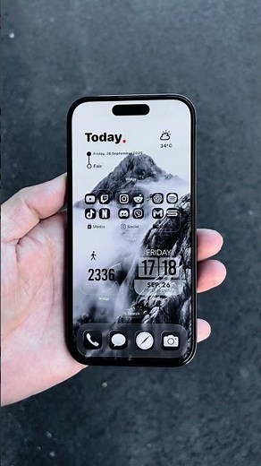 iOS 26 Aesthetic: Black & White Mountain Widget Setup