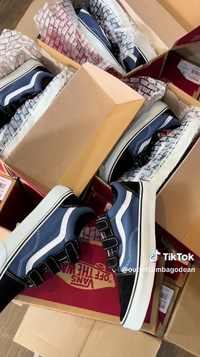 Stylish Vans Velcro Sneakers in Black and Navy Blue