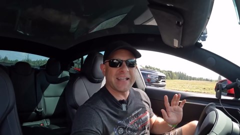 Tesla Model S Plaid vs 1,300 HP Nissan GT-R drag race