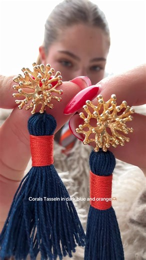 Customizable Corals Tasseln Jewelry in Vibrant Colors