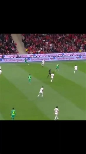 incroyable , on te tacle mais c'est toi qui a fait la faute 😕#football #senegalaise_tik_tok #maroc #fyp #