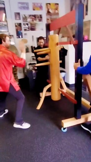 Lightning Hands on Reels