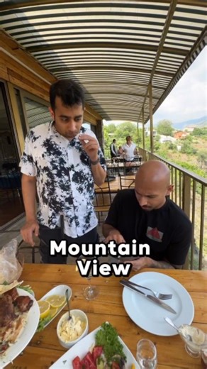 Sundeep Fernandes | Comedian on Instagram: "When customers act weird when the bill comes."