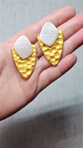 Polymer clay textured earrings ✨