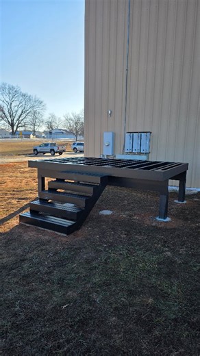 Day 1 Build Event ReCap with @decksanddocks & @timbertech The teams over at @decksanddocks & @timbertech were kind enough to host a @timbertech hands-on build event! Day 1 features @timbertech aluminum framing and the build process Day 2 features @timbertech decking & fascia to cover the frame Day 3 features @timbertech railing options and install No charge for builders to attend! Missed Day 1 but want to catch another? RSVP to Trisha with @decksanddocks at 864-816-3879 #communityovercompetion #