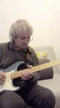 "Night Birds"by Shakatak(Guitar Version)Fender Player Strat 2018,Camil Pro Audio Cable,Germany.