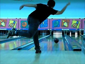 ボウリング ツーフィンガー サムレス投法